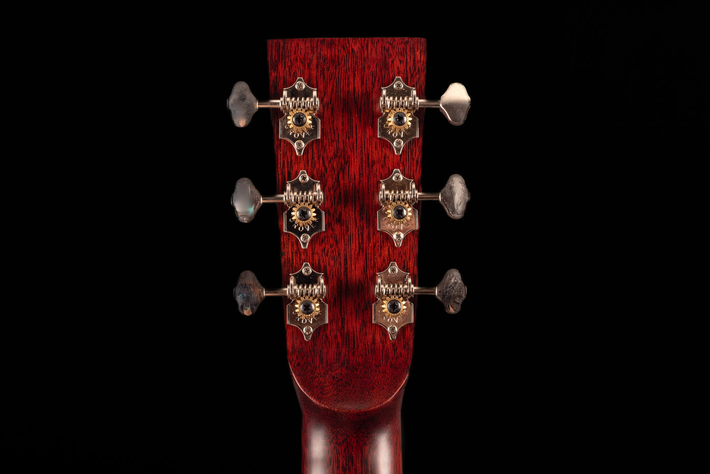 AVENIR TRADITIONAL DREADNOUGHT