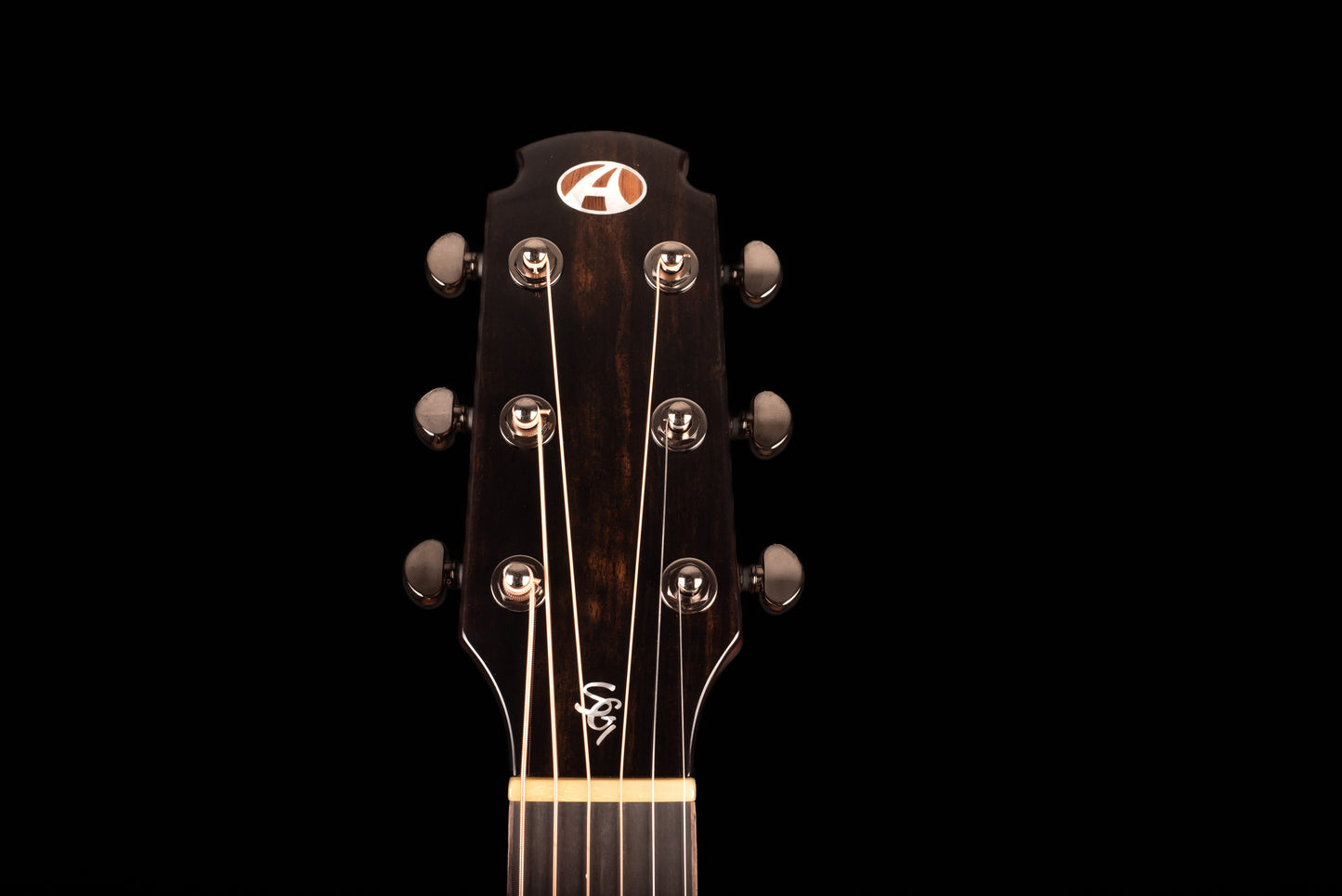 AVENIR 20 SERIES CONCERT CEDAR MAHOGANY