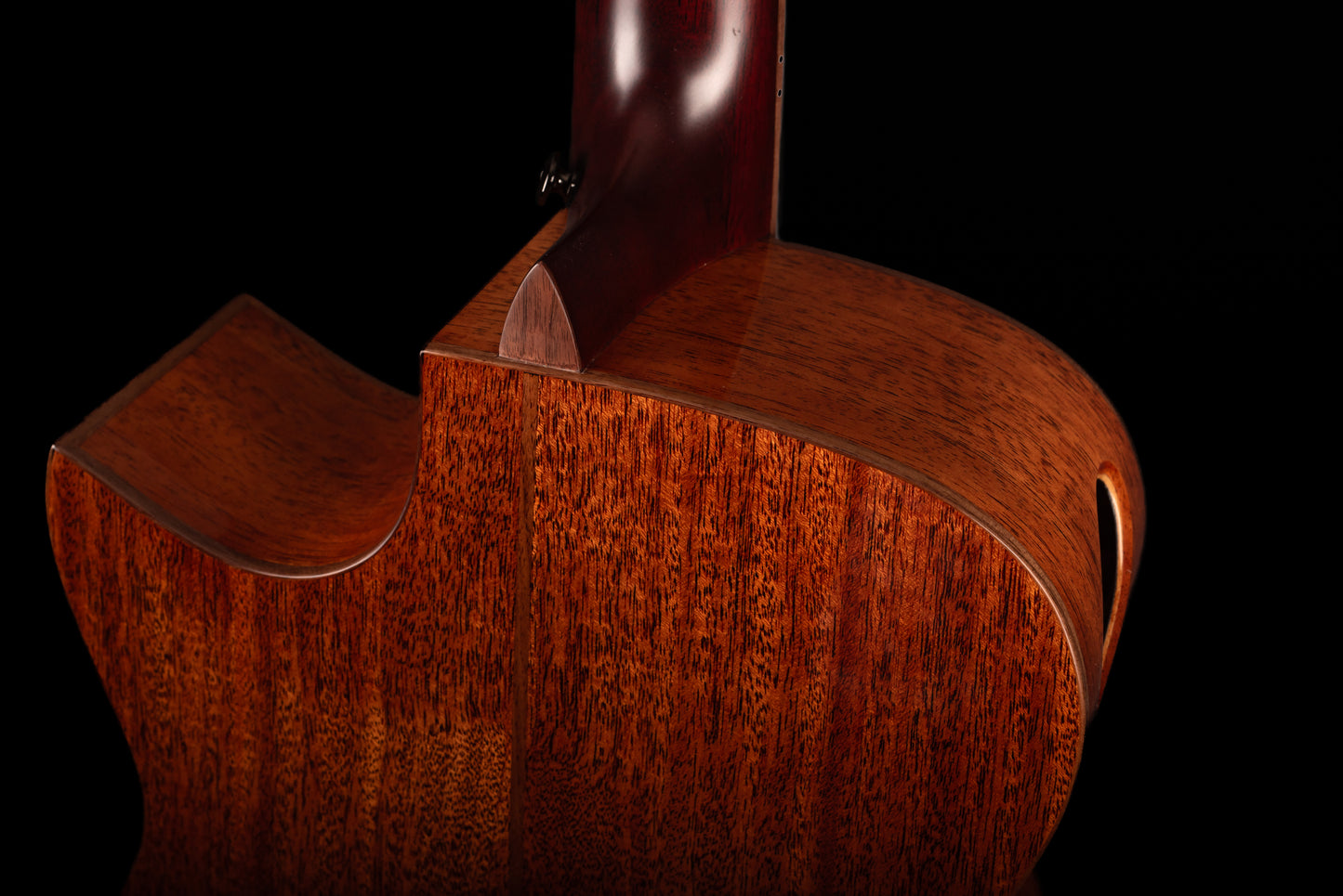 AVENIR 20 SERIES CONCERT CEDAR MAHOGANY